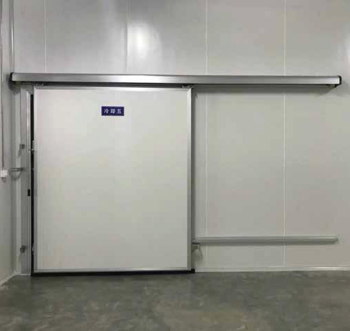 Medium sized manual sliding door